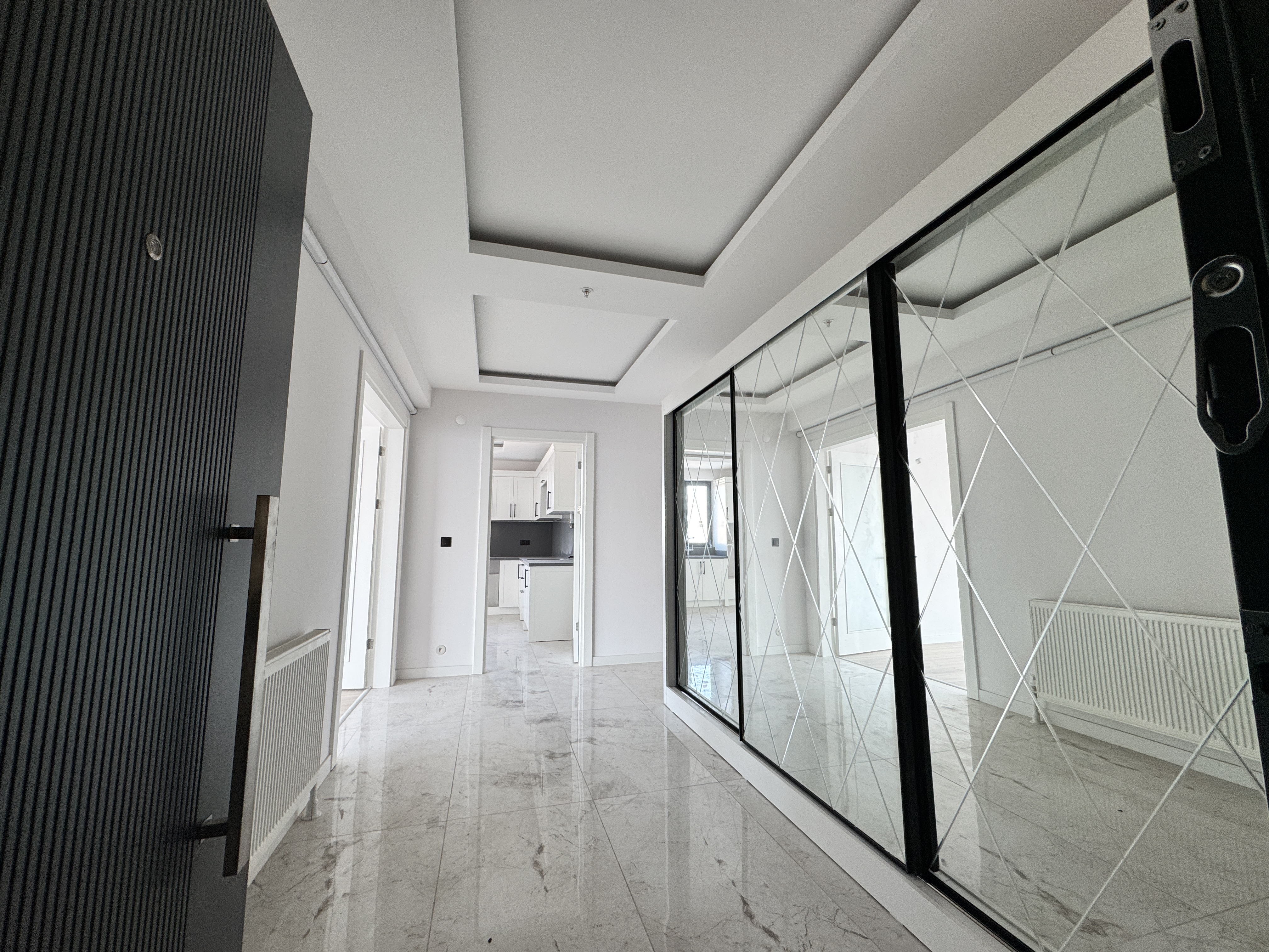 CANİK TÖRE TOWERS'TA ULTRA LÜX 3+1 245 METREKARE DAİRE